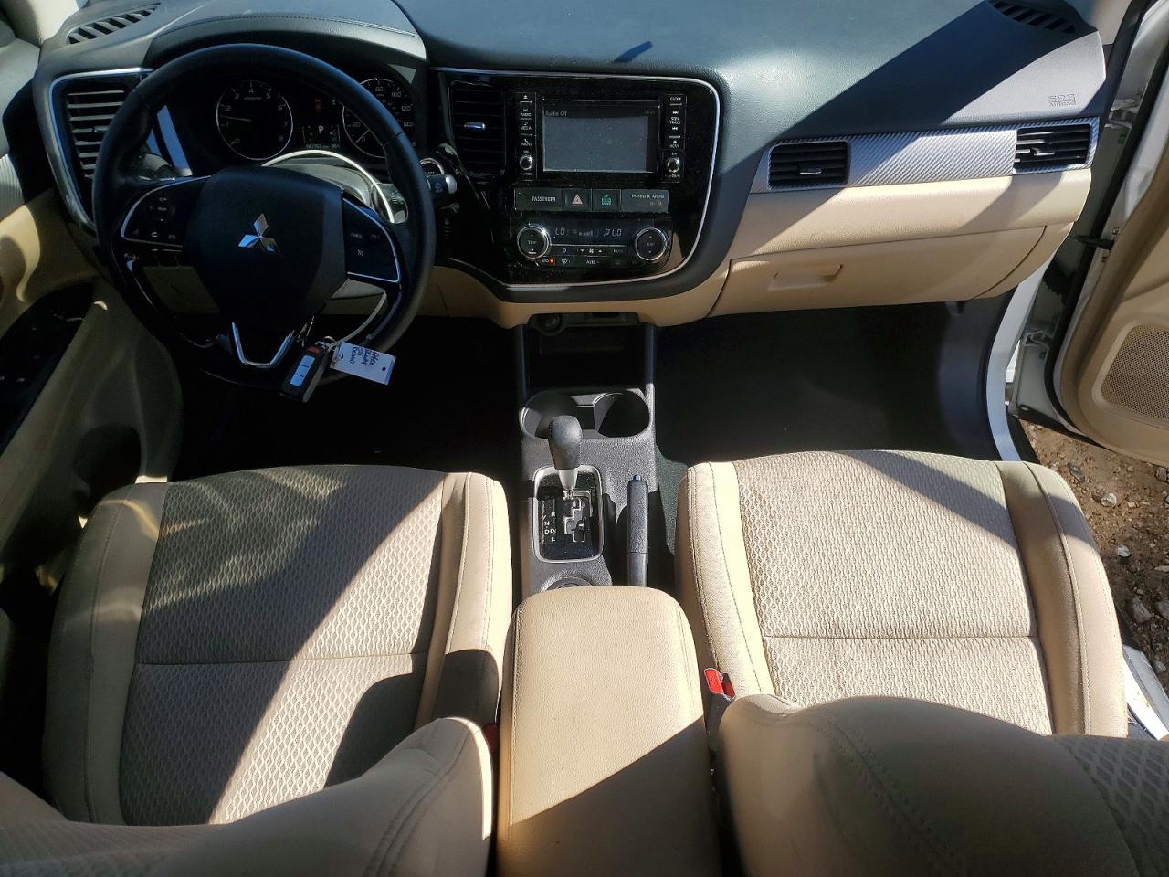 2016 MITSUBISHI outlander