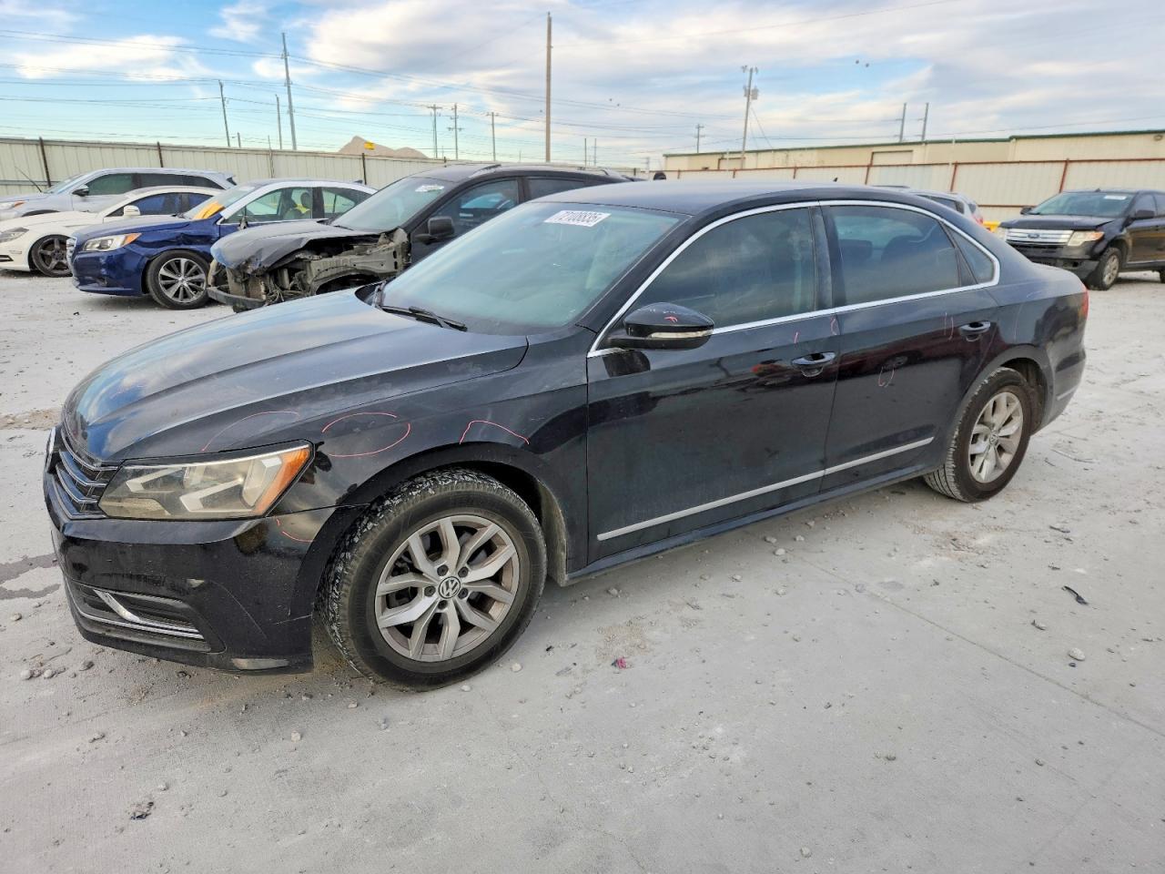 2016 VOLKSWAGEN Passat