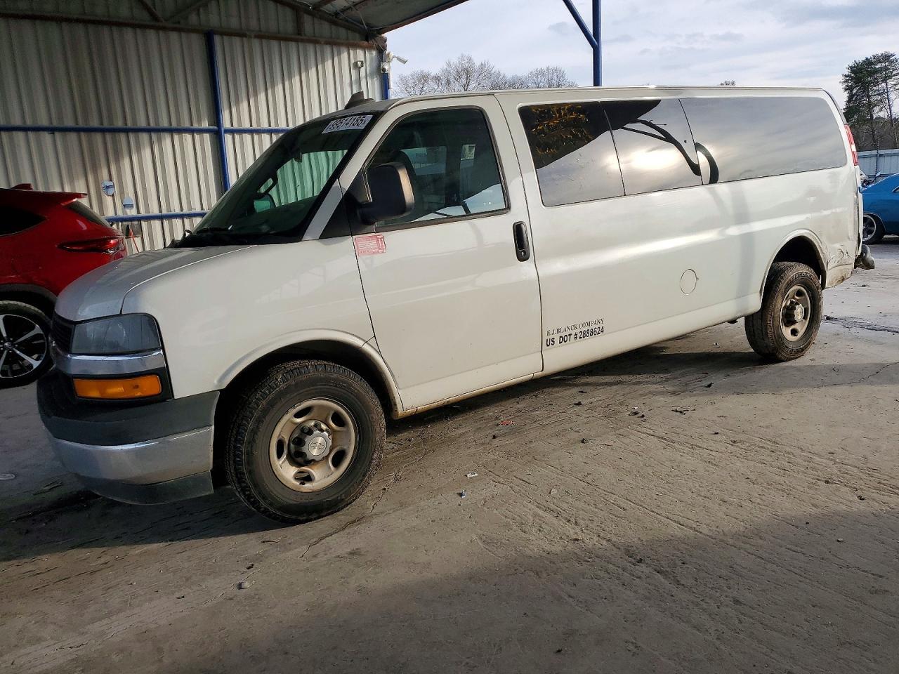 2019 CHEVROLET Express 3500
