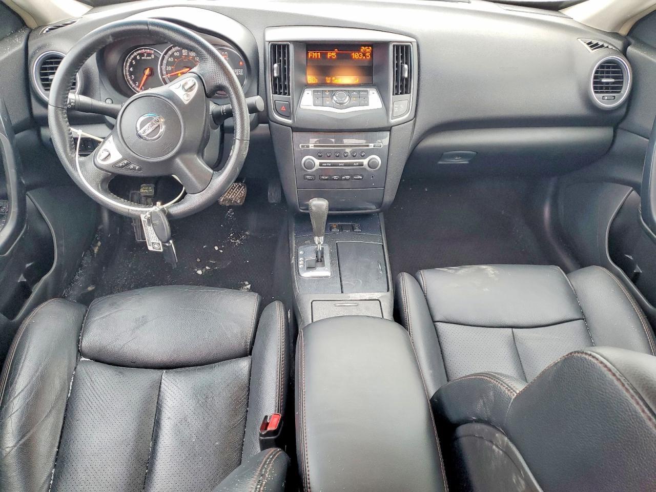 2013 NISSAN Maxima