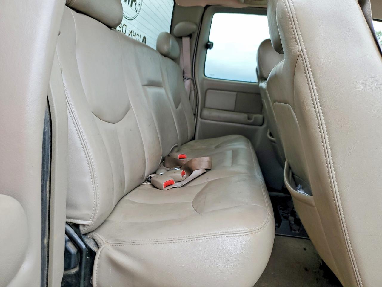 2004 CHEVROLET Silverado