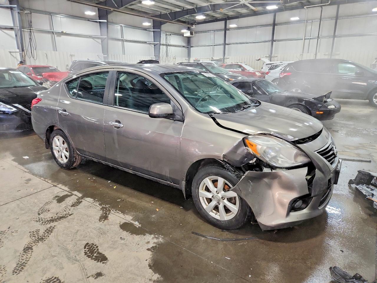 2012 NISSAN VERSA
