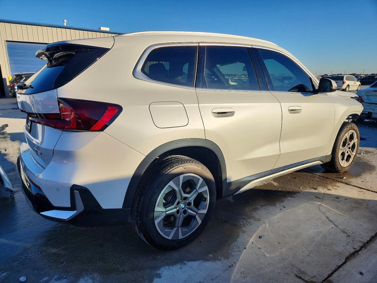 2025 BMW X1