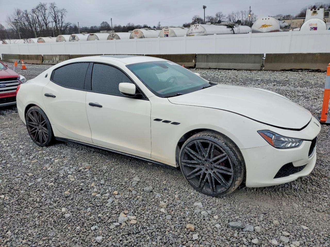 2016 MASERATI Ghibli