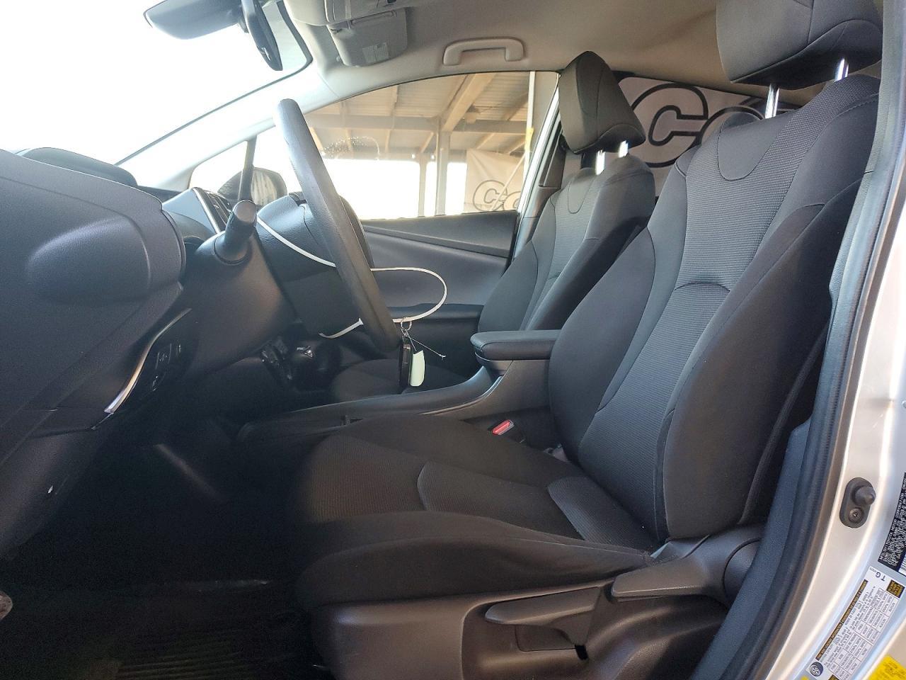 2022 TOYOTA PRIUS