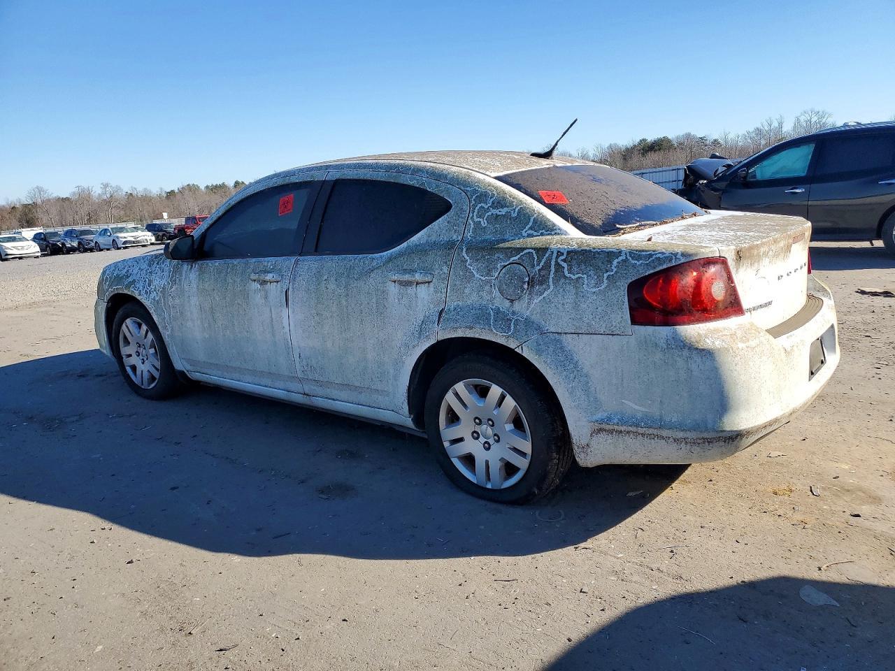 2013 DODGE Avenger