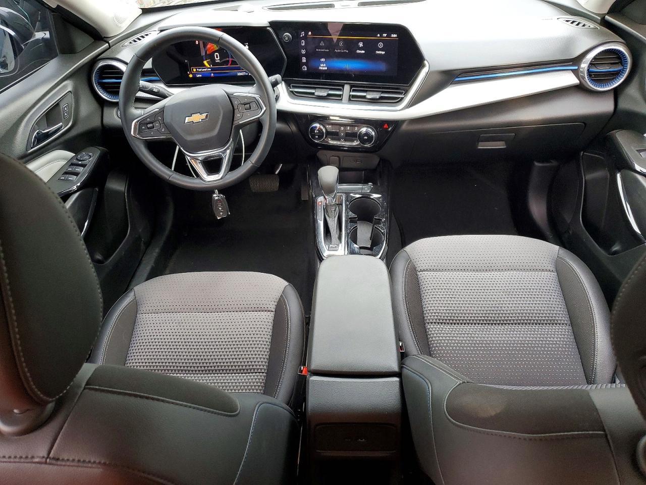 2025 CHEVROLET TRAX