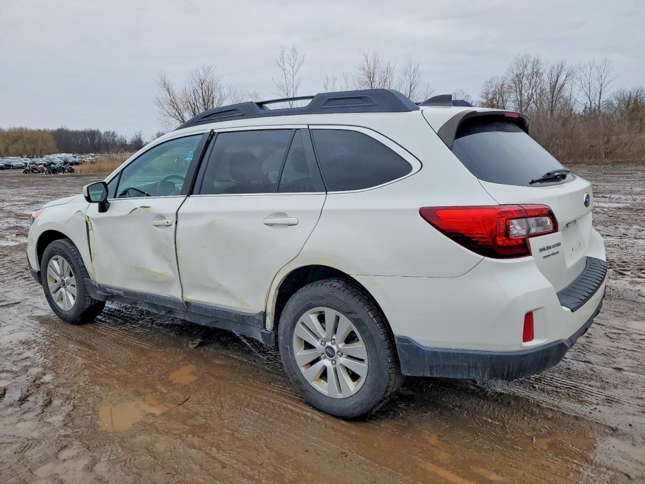 2017 SUBARU Outback