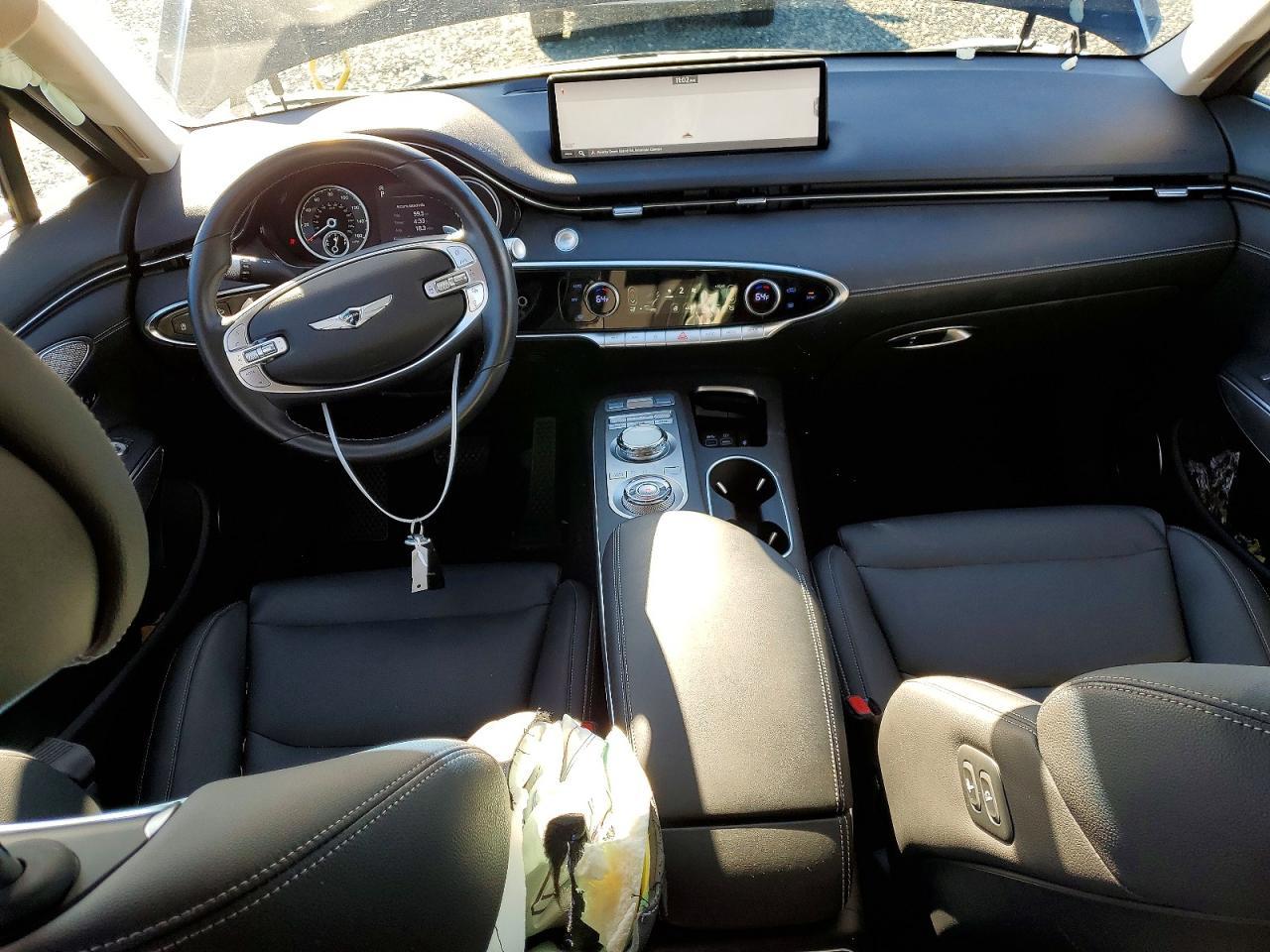 2024 GENESIS GV70