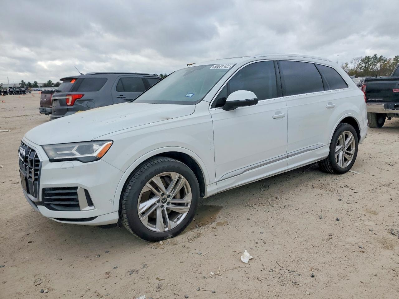2023 AUDI Q7