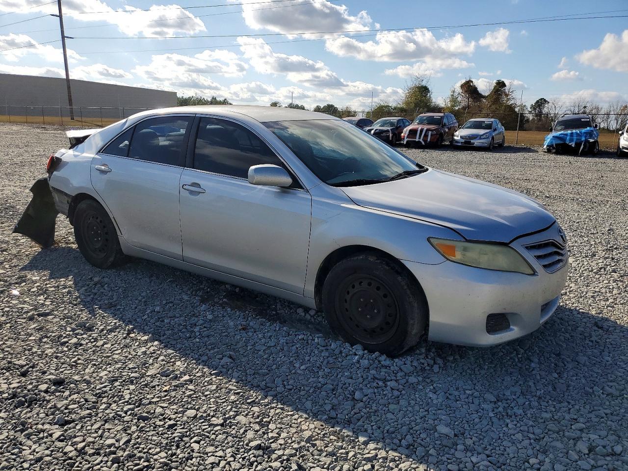 2011 TOYOTA CAMRY