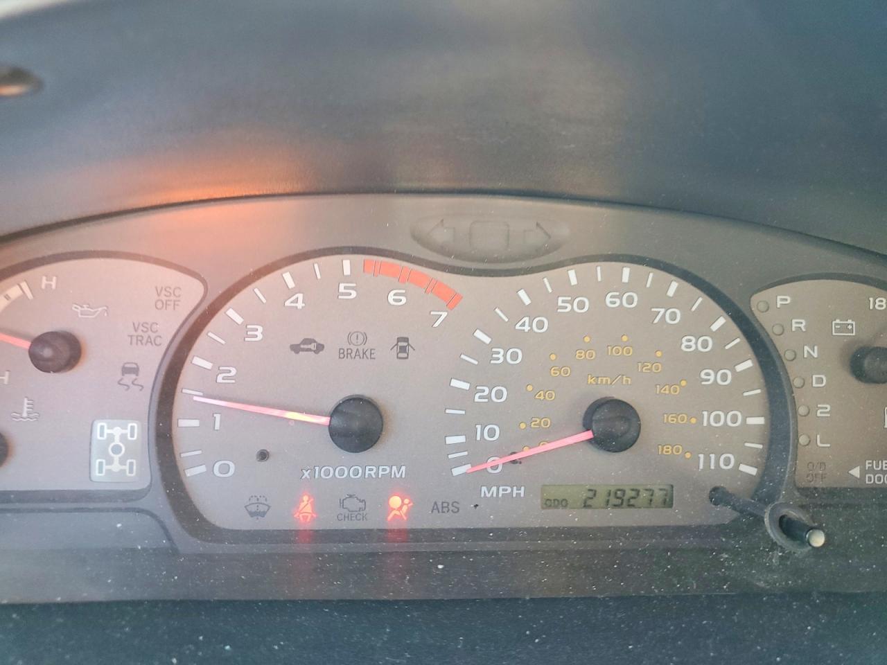 2001 TOYOTA Sequoia