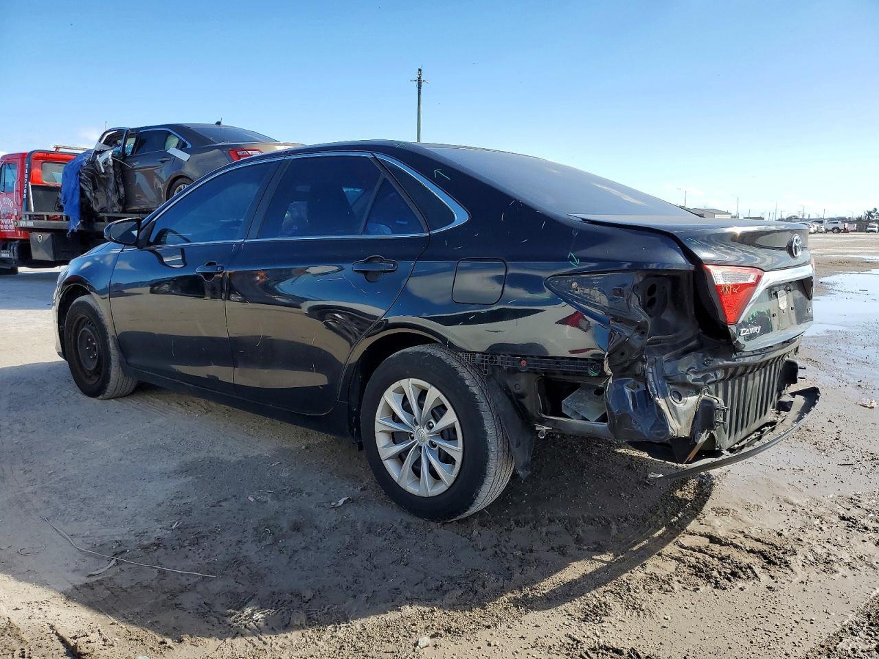 2015 TOYOTA CAMRY