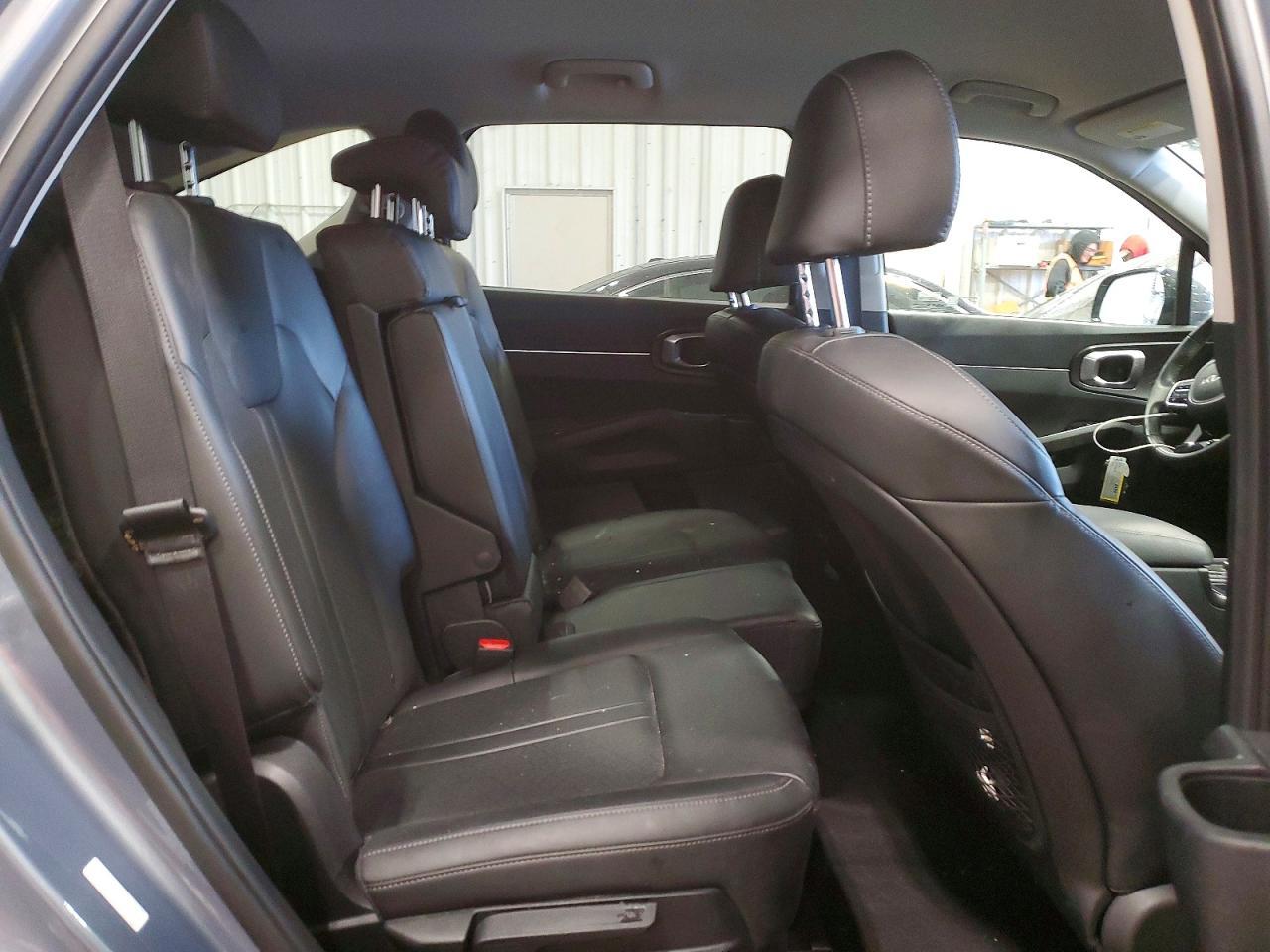 2022 KIA SORENTO
