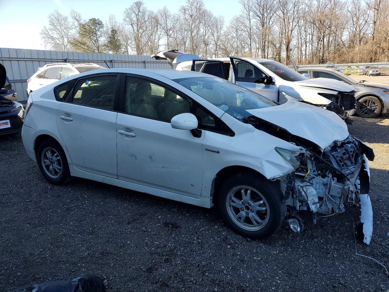 2011 TOYOTA PRIUS