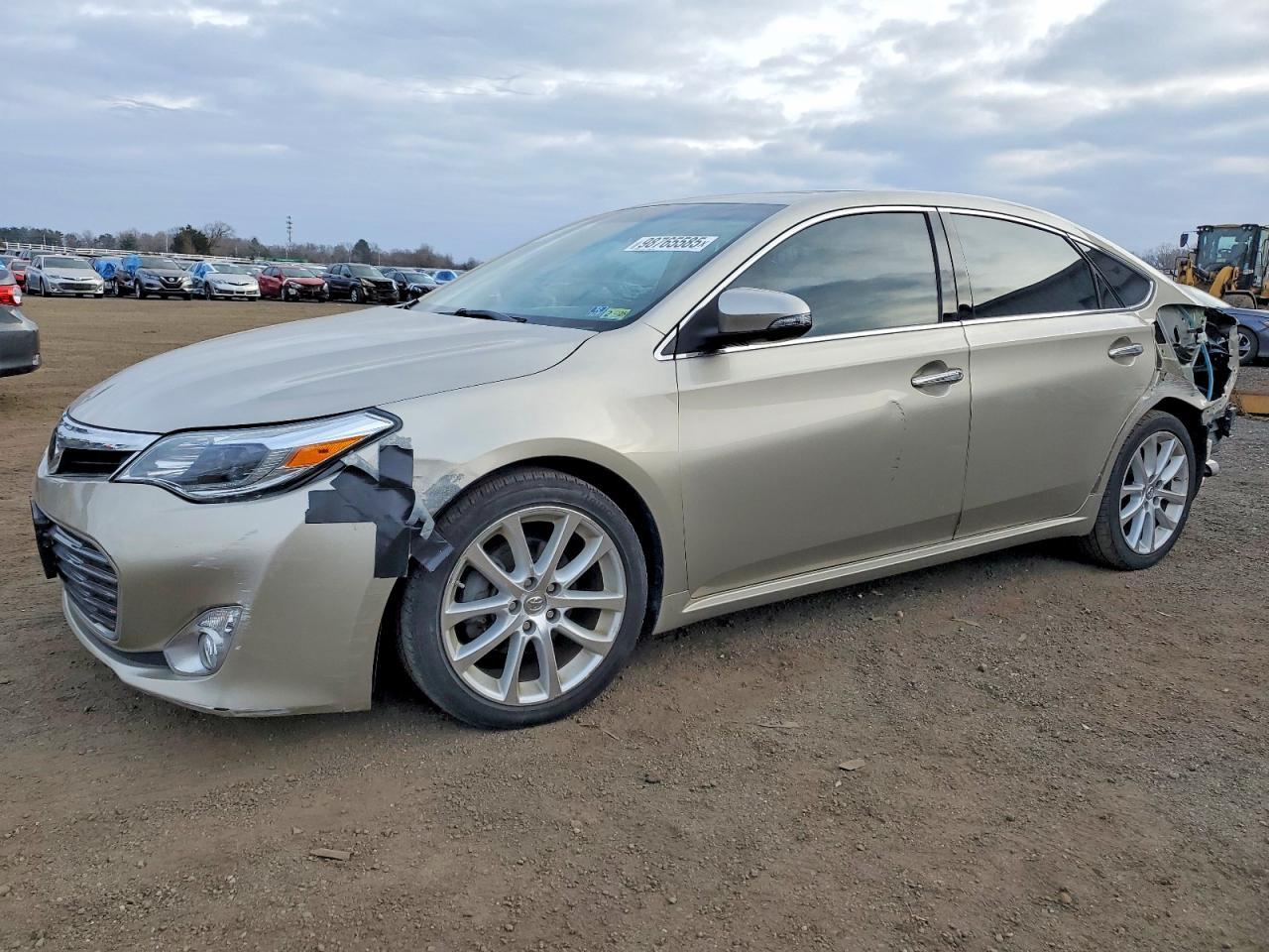 2015 TOYOTA Avalon
