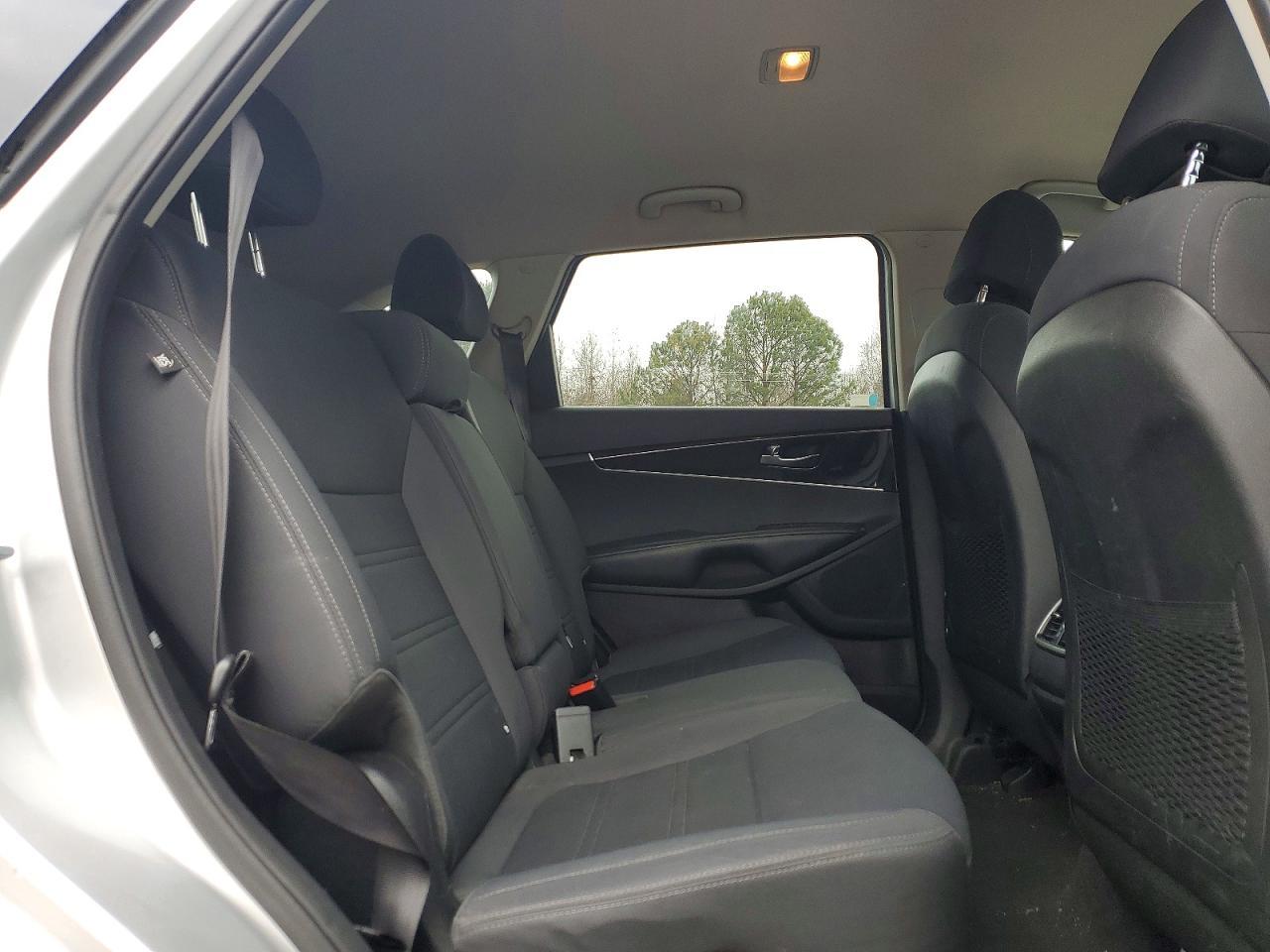 2017 KIA SORENTO