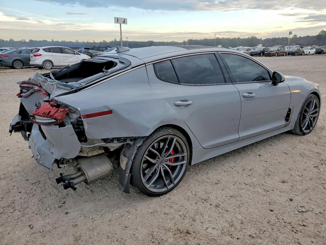 2020 KIA Stinger