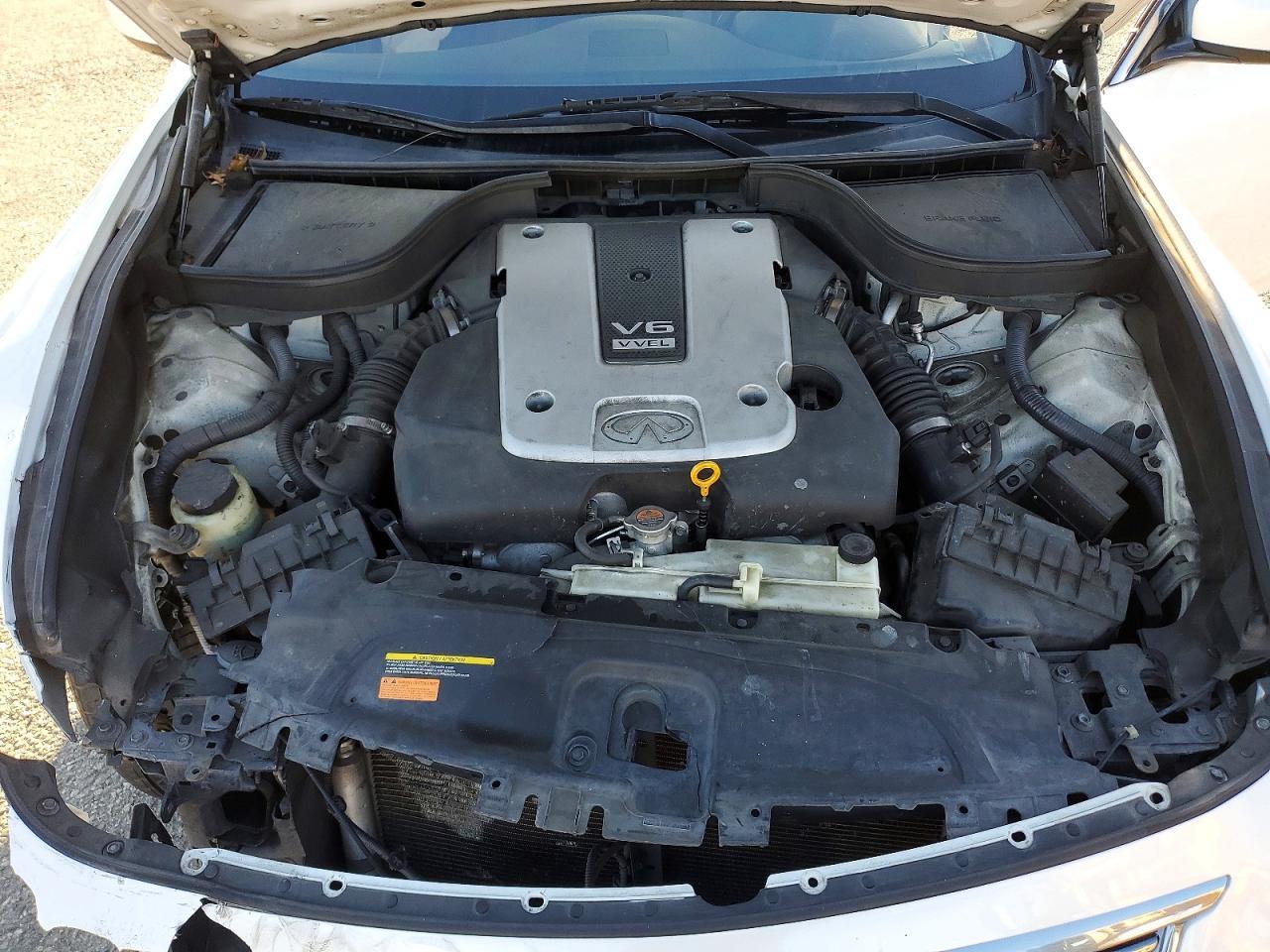 2013 INFINITI G37