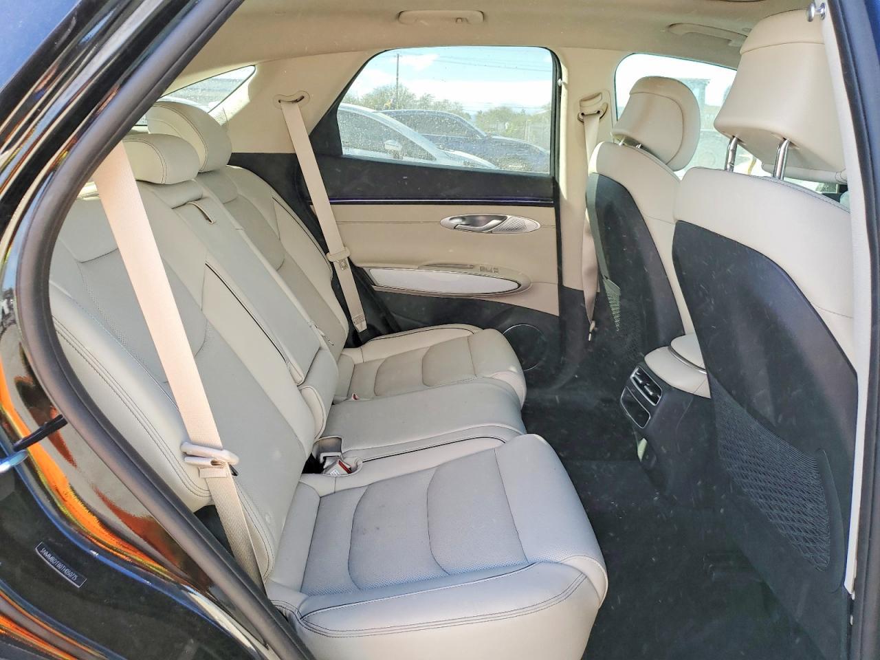 2026 GENESIS GV70