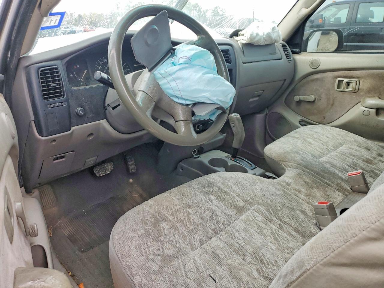 2002 TOYOTA TACOMA