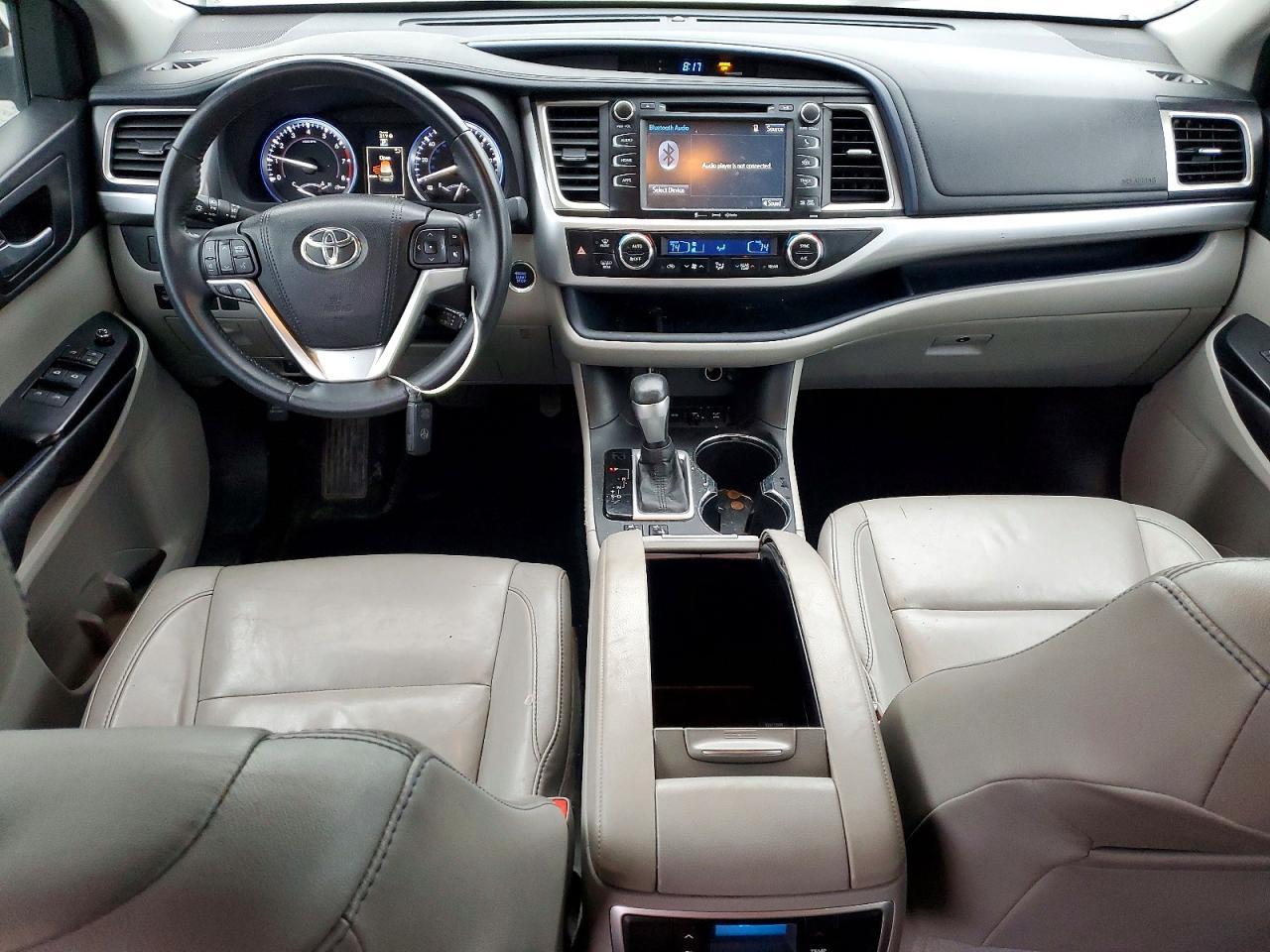 2016 TOYOTA HIGHLANDER
