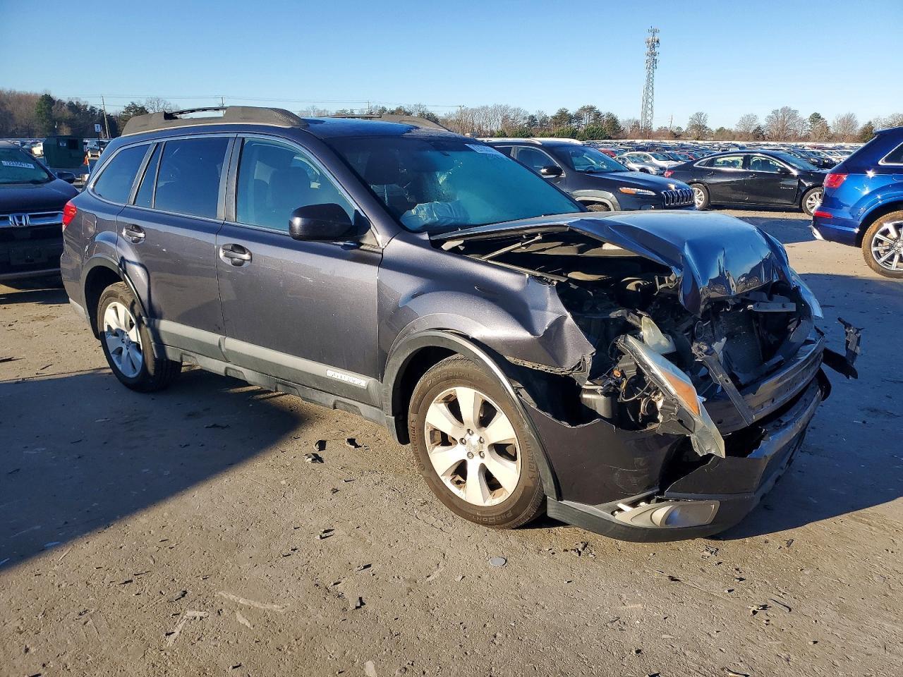 2011 SUBARU Outback