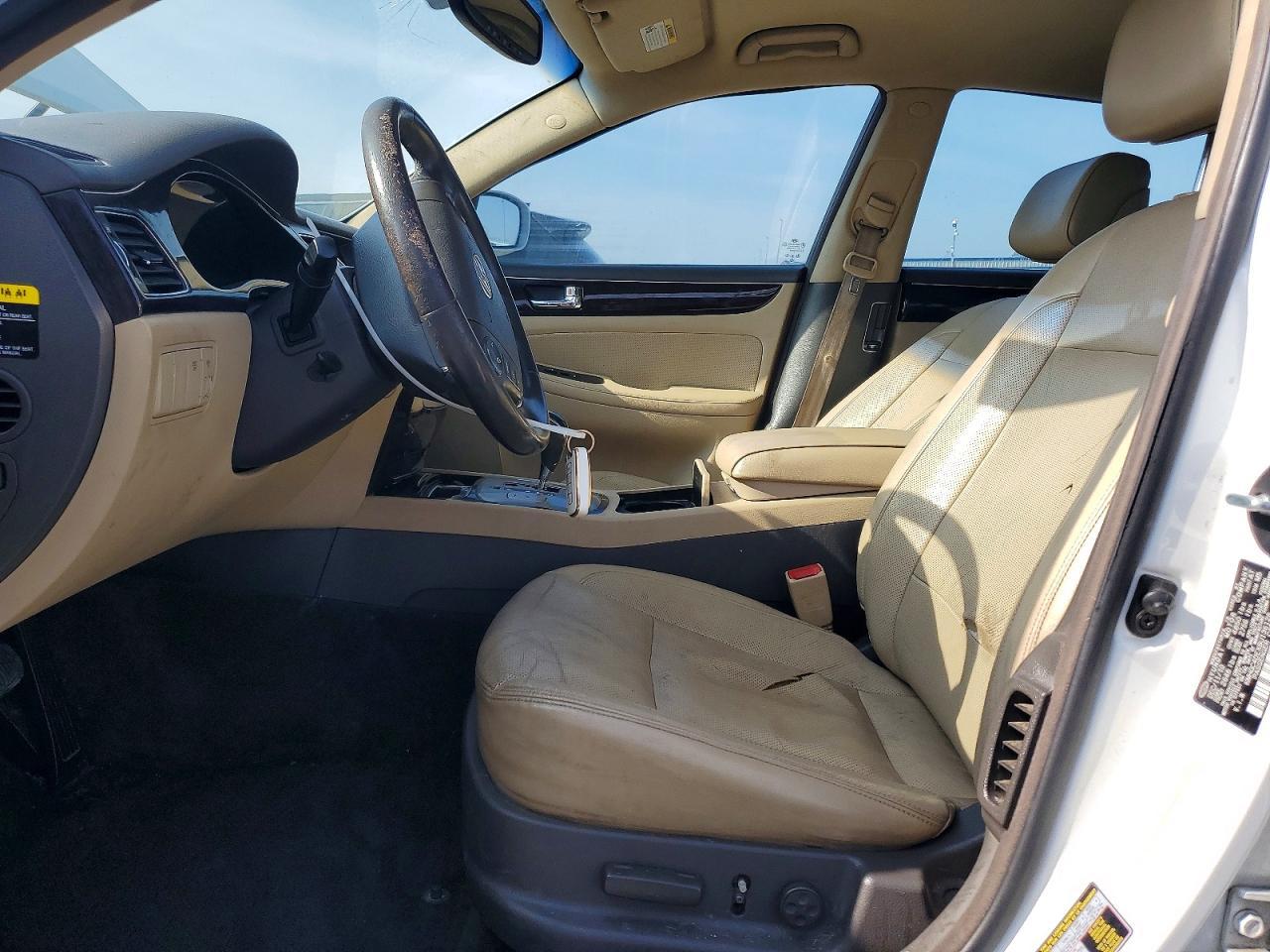 2011 HYUNDAI GENESIS