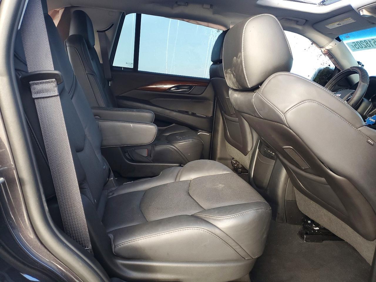 2018 CADILLAC ESCALADE
