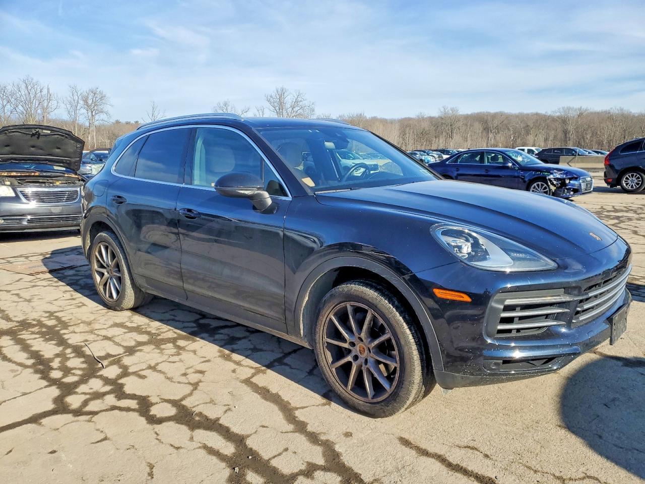 2019 PORSCHE CAYENNE