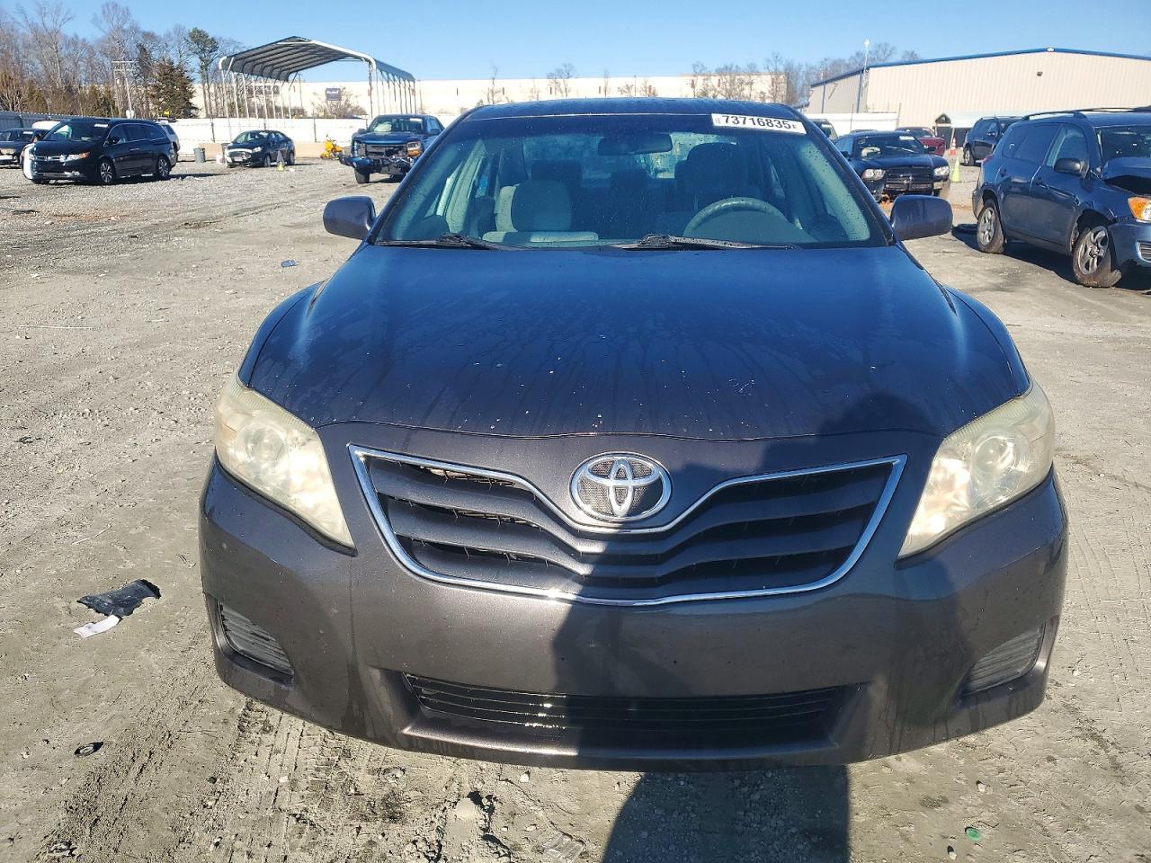 2011 TOYOTA CAMRY