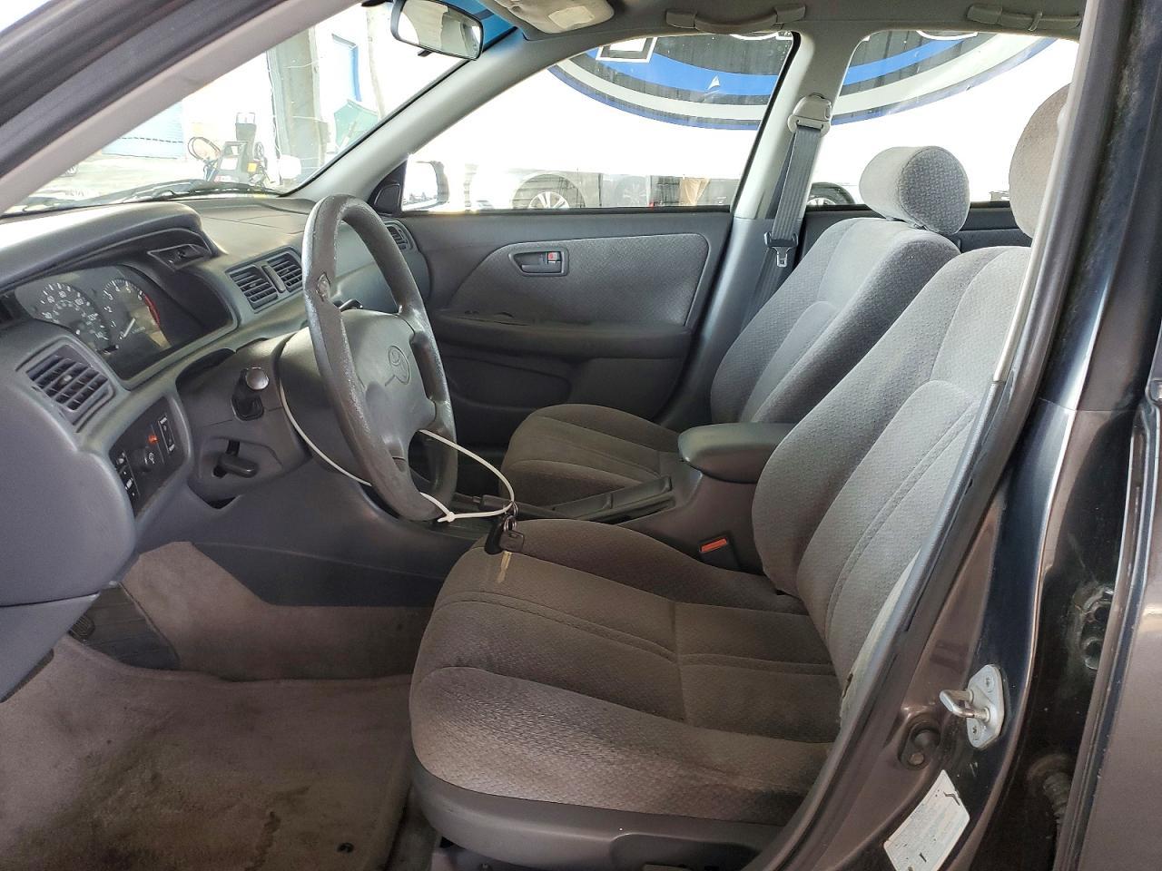 2000 TOYOTA CAMRY