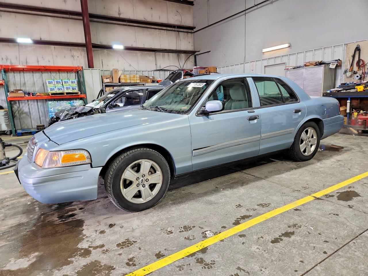 2011 FORD Crown Victoria