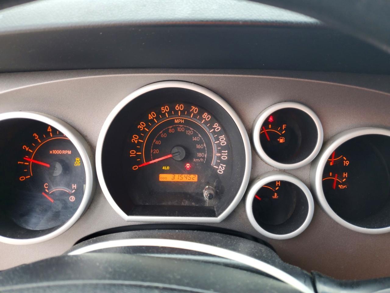 2012 TOYOTA TUNDRA