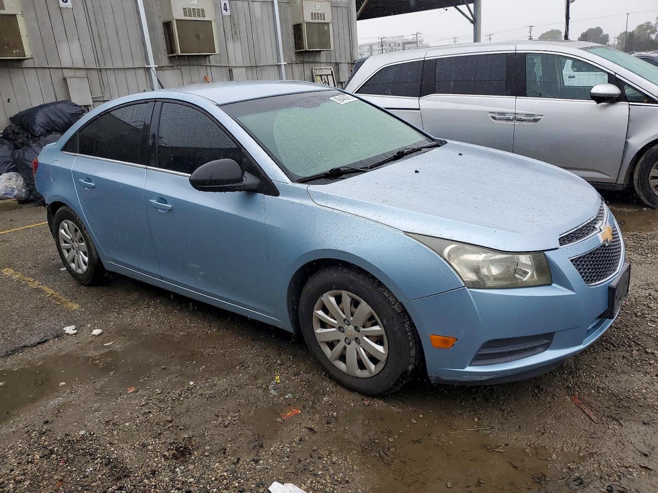 2011 CHEVROLET CRUZE