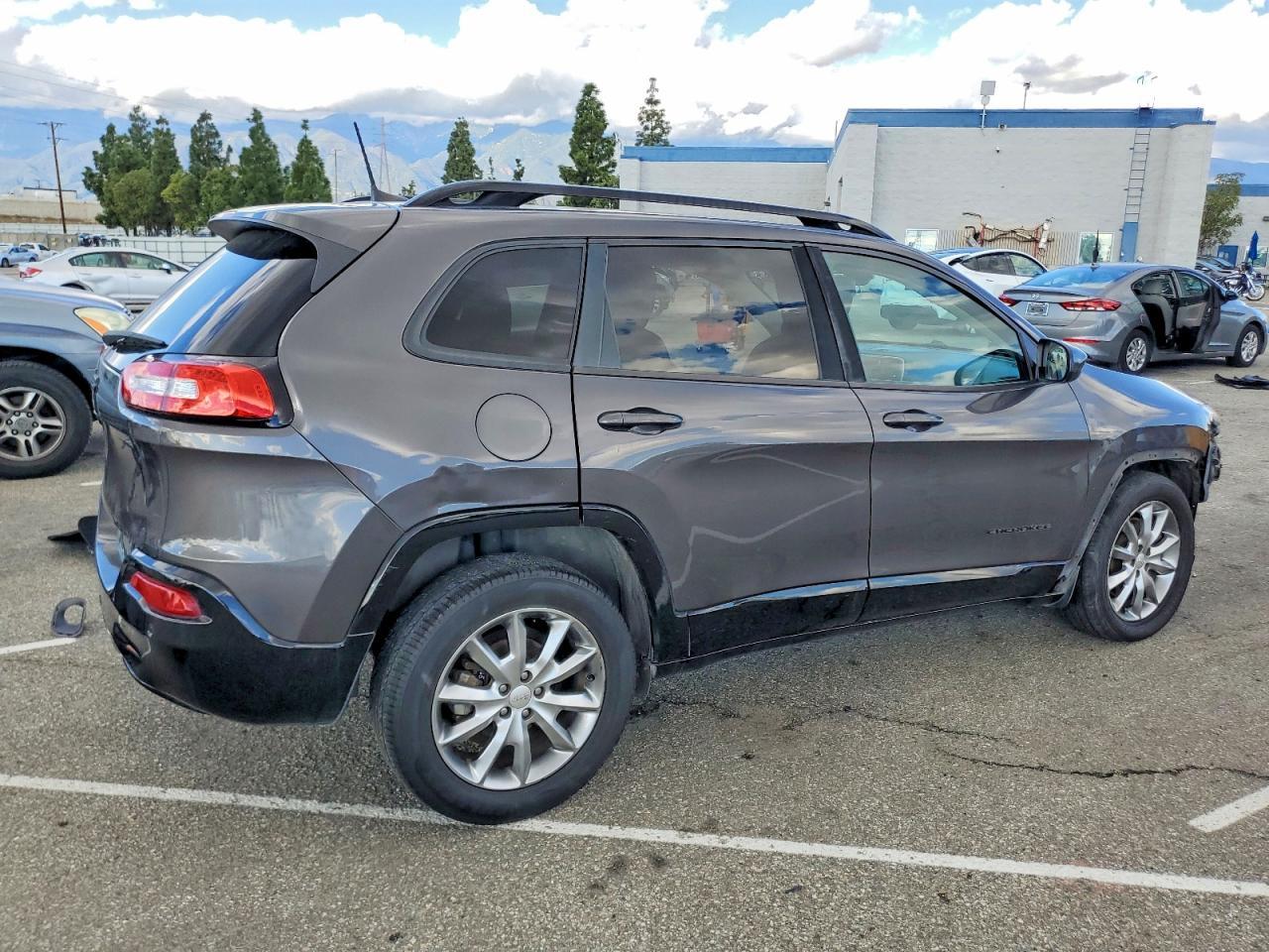 2018 JEEP CHEROKEE