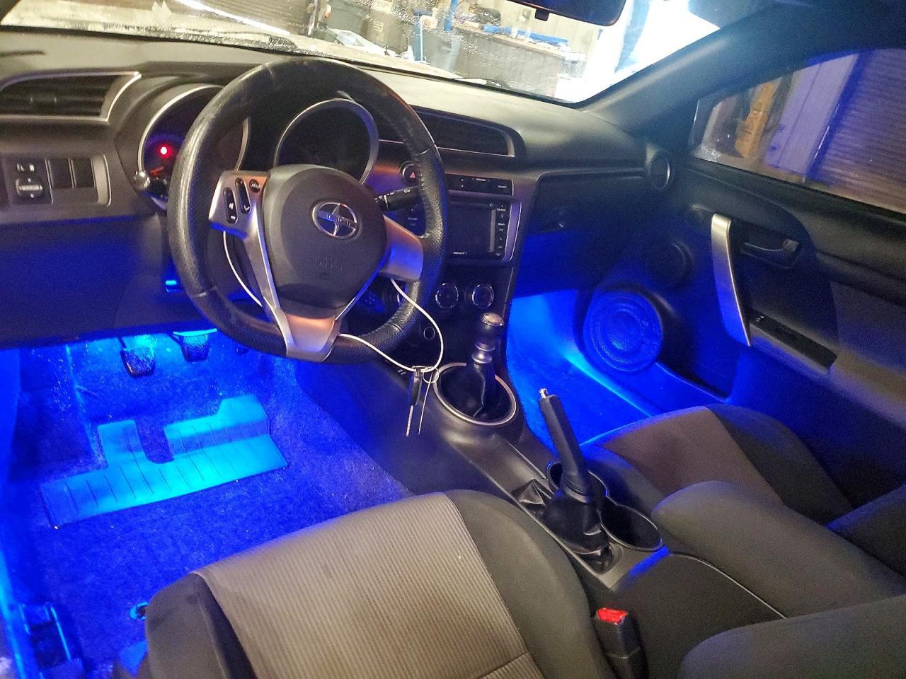 2015 TOYOTA SCION