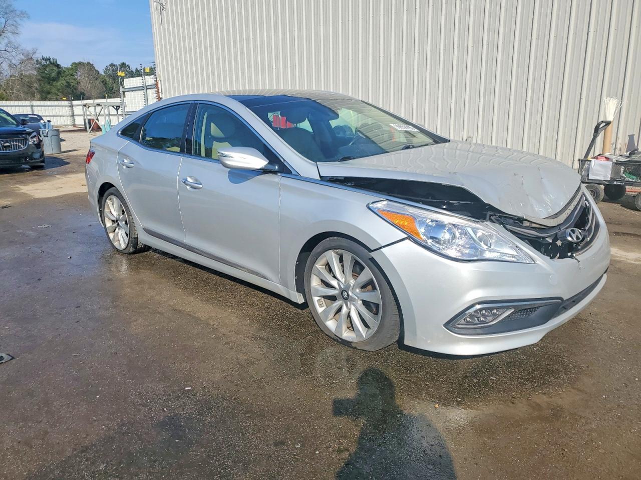 2015 HYUNDAI Azera