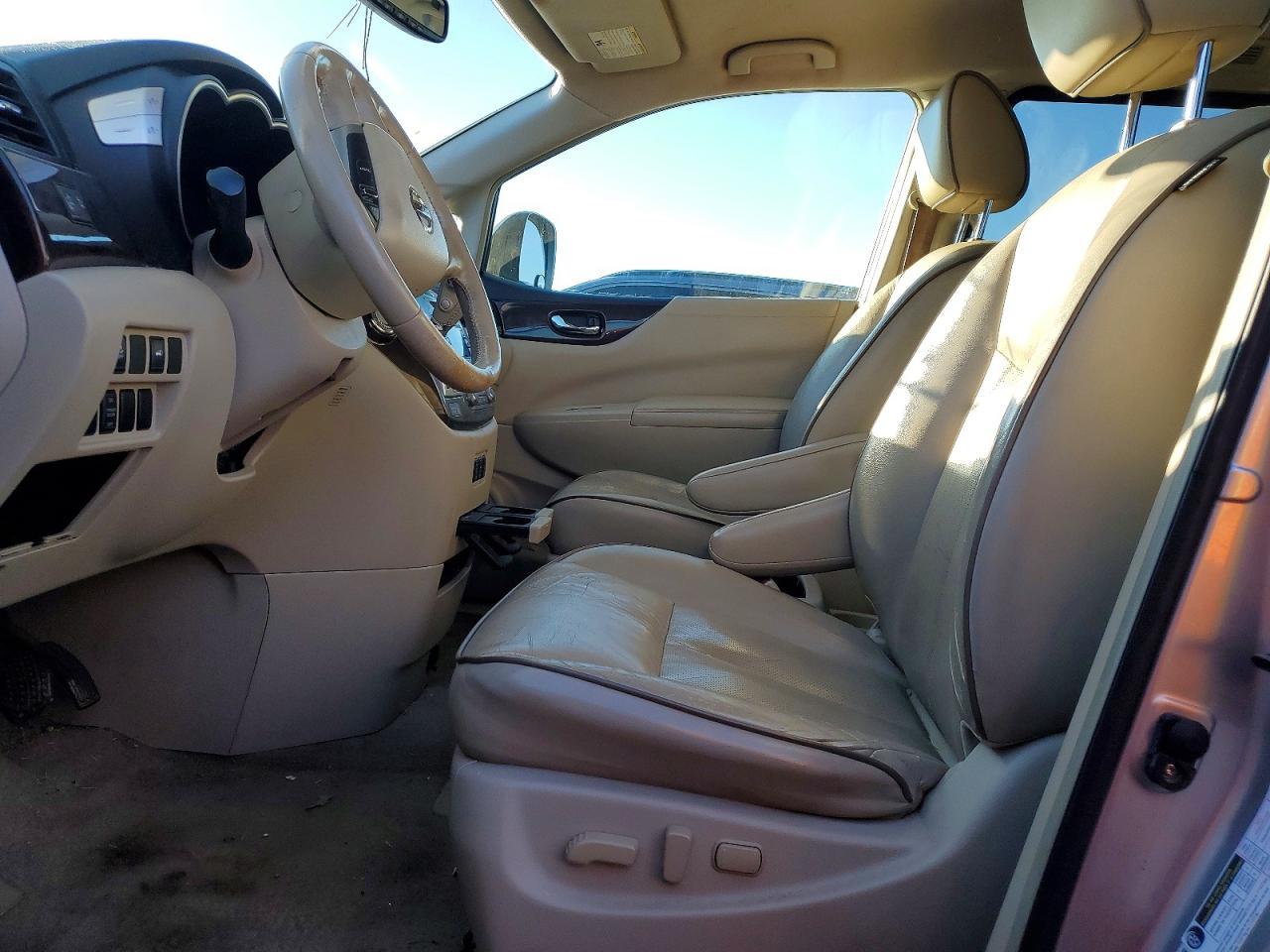 2013 NISSAN Quest