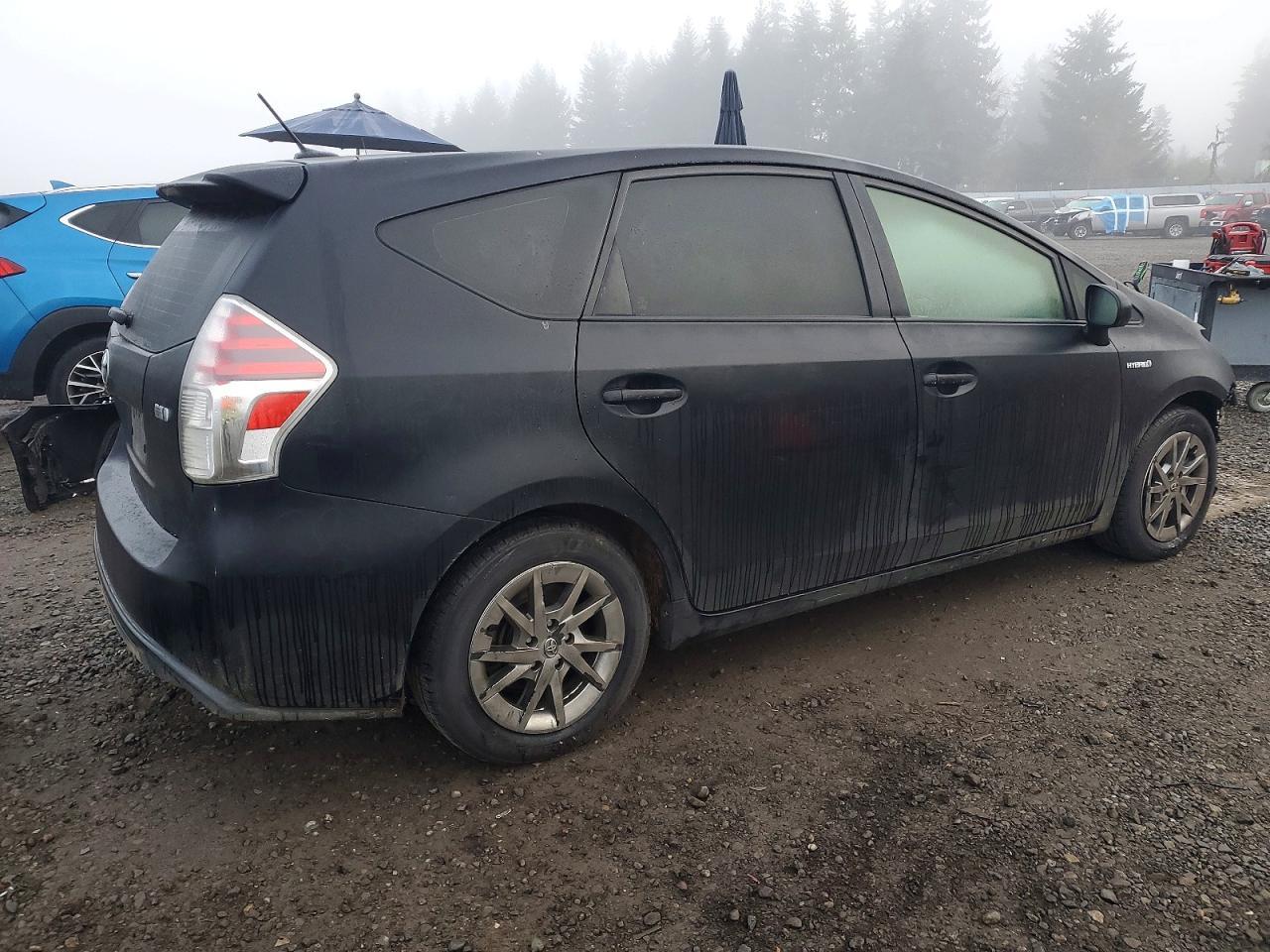 2015 TOYOTA PRIUS V
