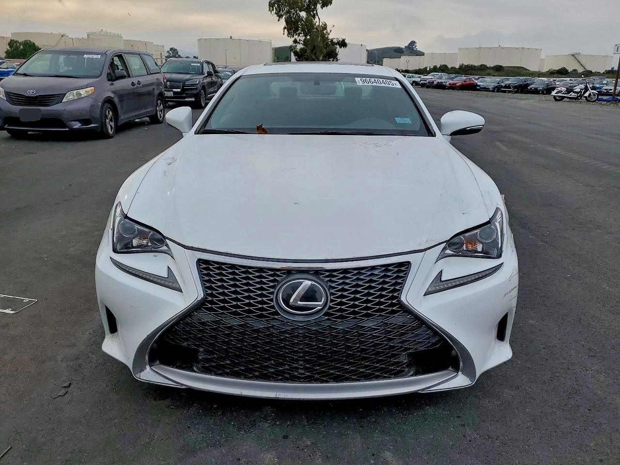 2017 LEXUS RC 200t
