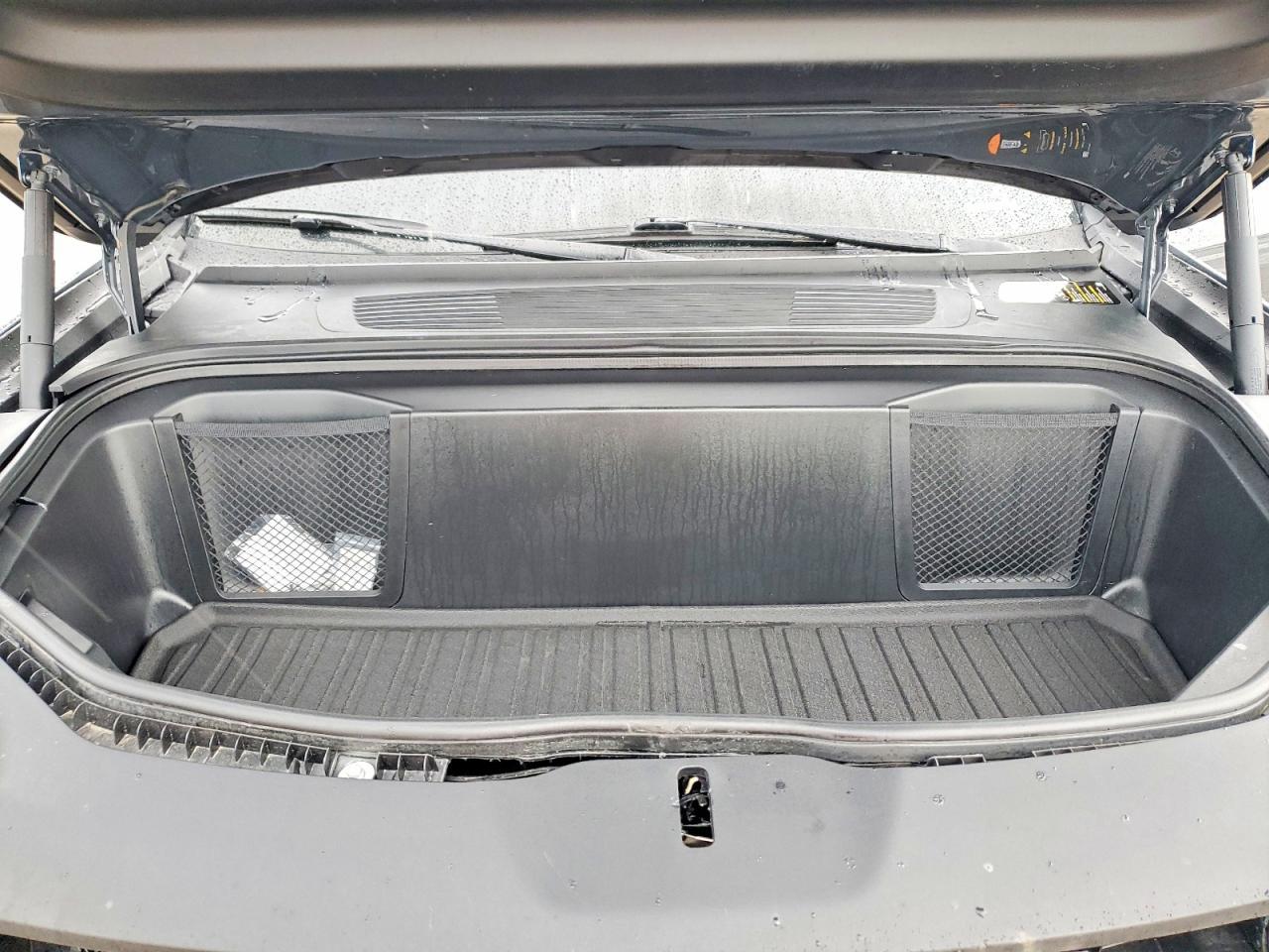 2025 RIVIAN R1t