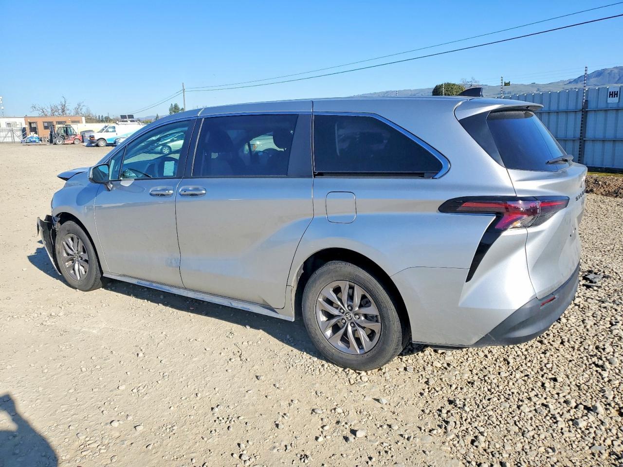 2023 TOYOTA SIENNA