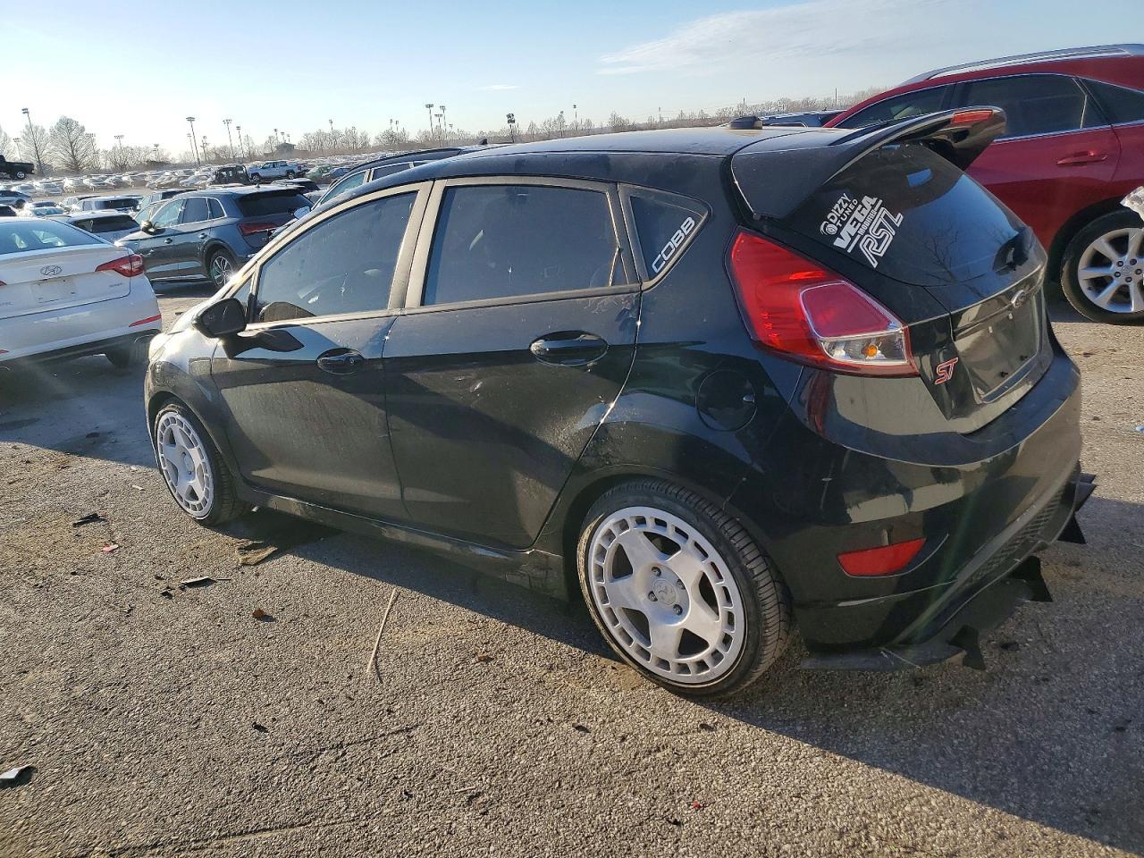 2016 FORD Fiesta