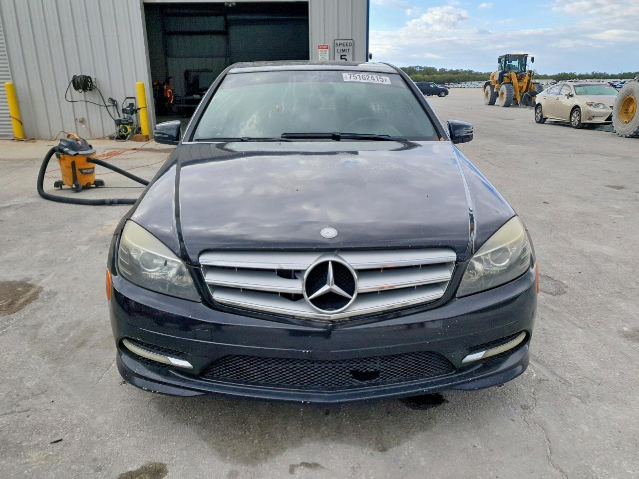 2011 MERCEDES-BENZ C-CLASS