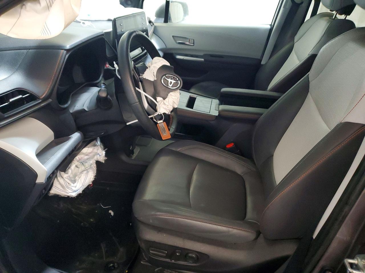 2022 TOYOTA SIENNA