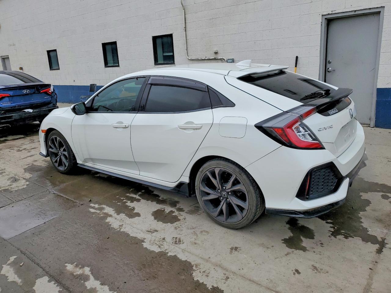 2018 HONDA CIVIC