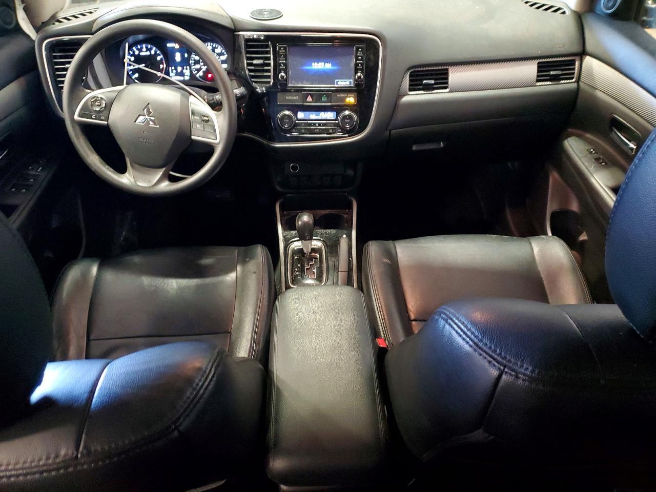 2018 MITSUBISHI outlander