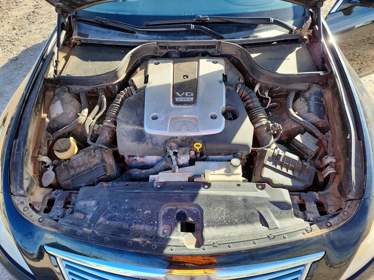 2011 INFINITI G37