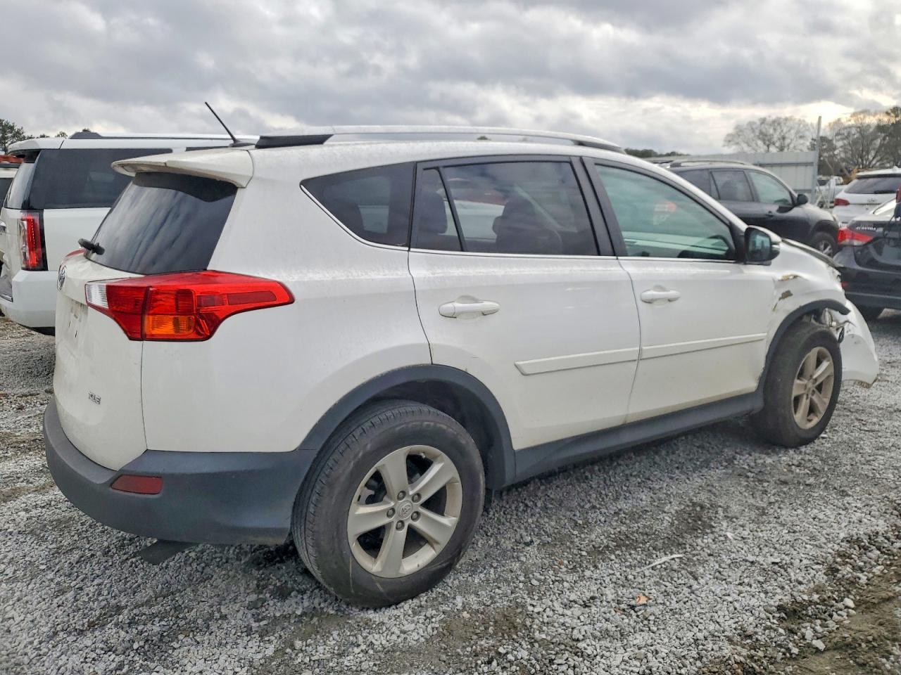 2014 TOYOTA RAV4